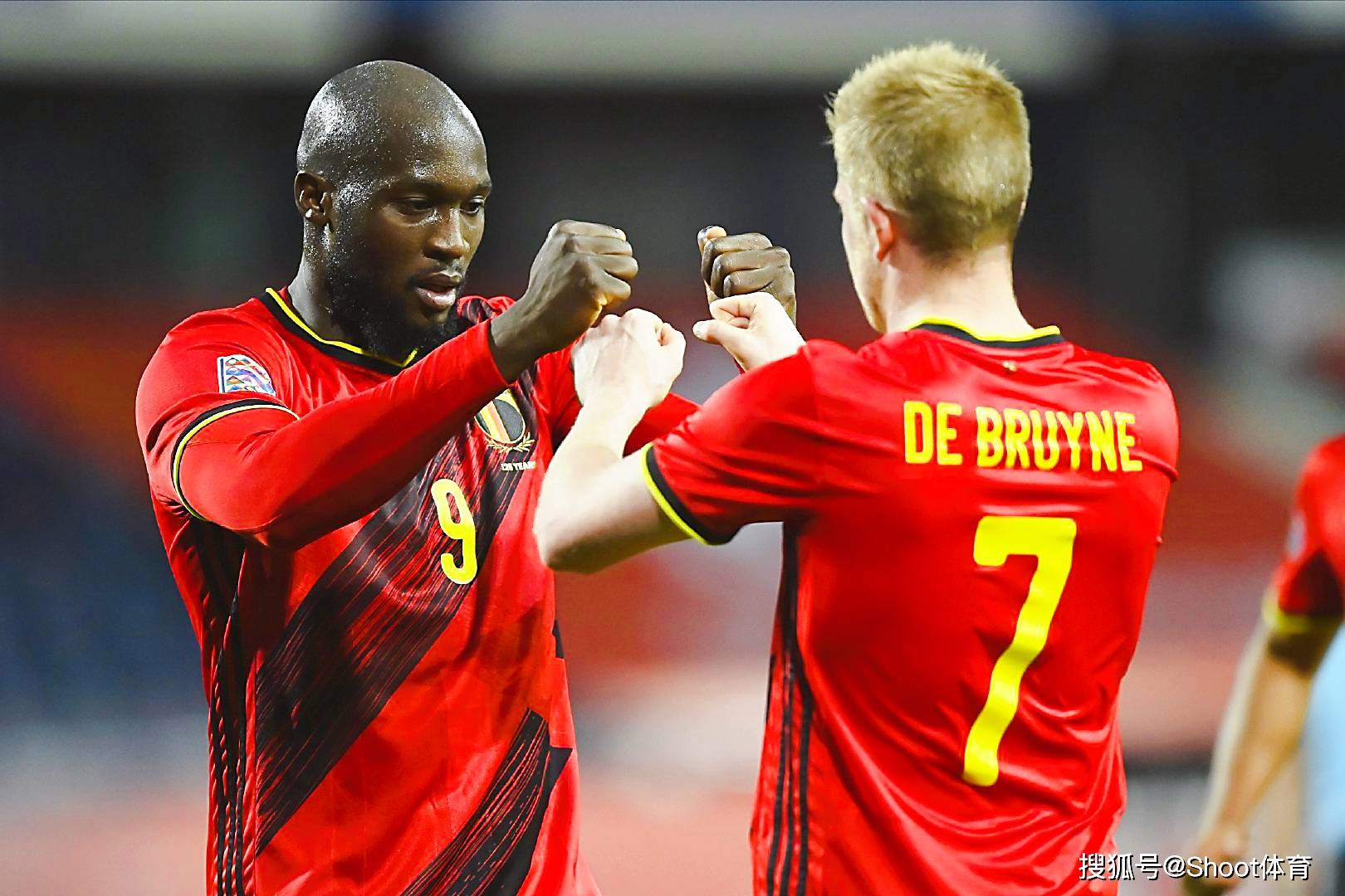 汉堡球队表现强劲，助力保级之路