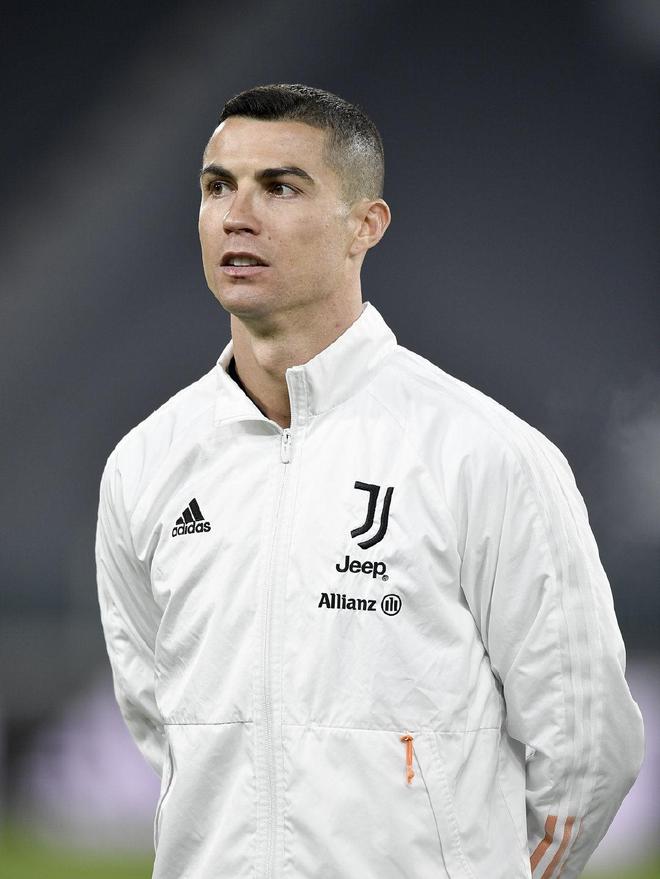 卡尔埃斯外子亚历克西斯大杀四方,尤文图斯重回榜首(尤文图斯2324客场球衣) 卡尔埃斯外子亚历克西斯大杀四方,尤文图斯重回榜首(尤文图斯2324客场球衣)