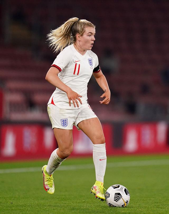 奇异果官网-欧洲女足明星球员在赛场上展现实力和魅力