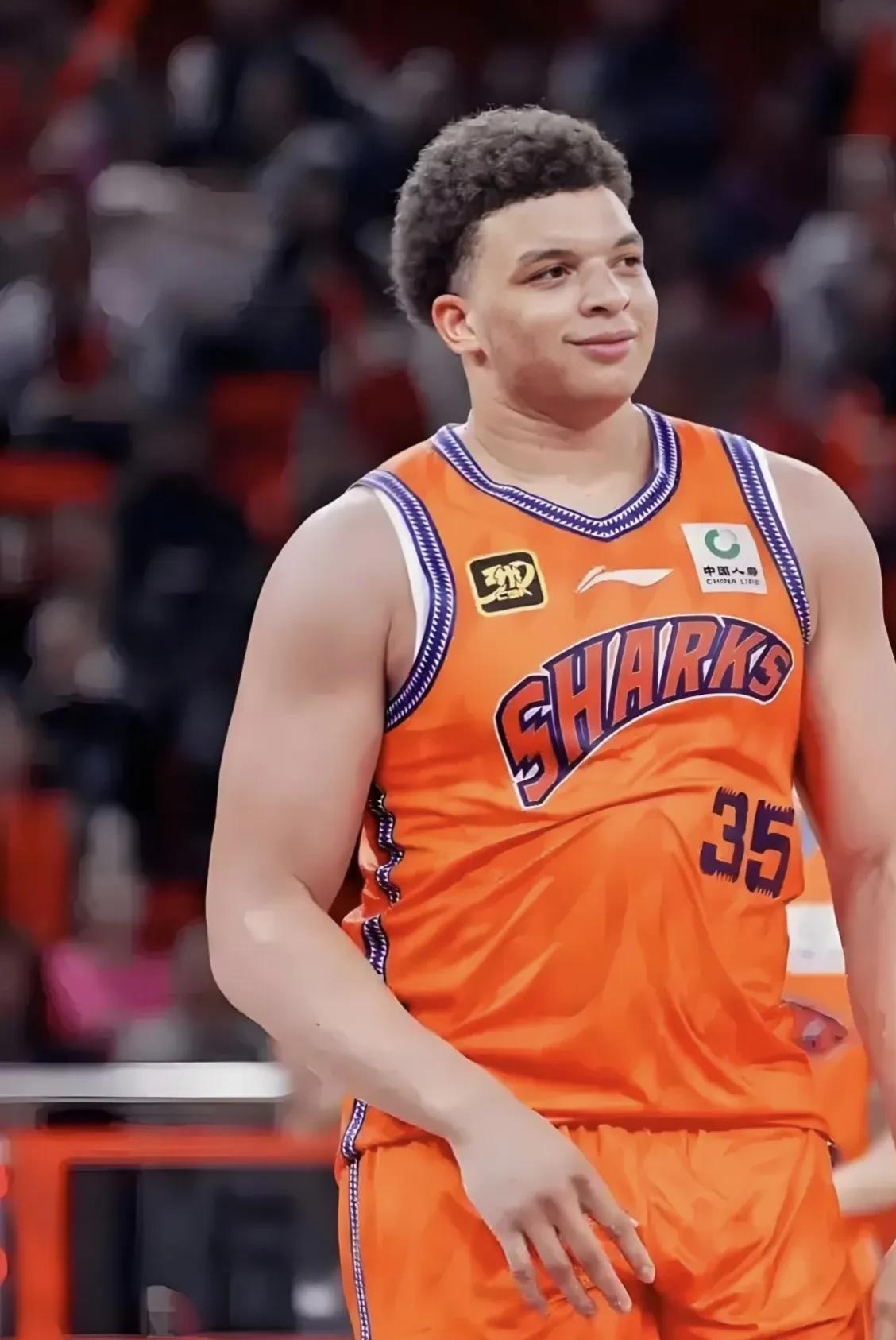 qyg-篮球职业生涯:球星们的蜕变之路令人感动的简单介绍